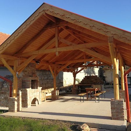 Vili Vendégház Demjén Exterior foto